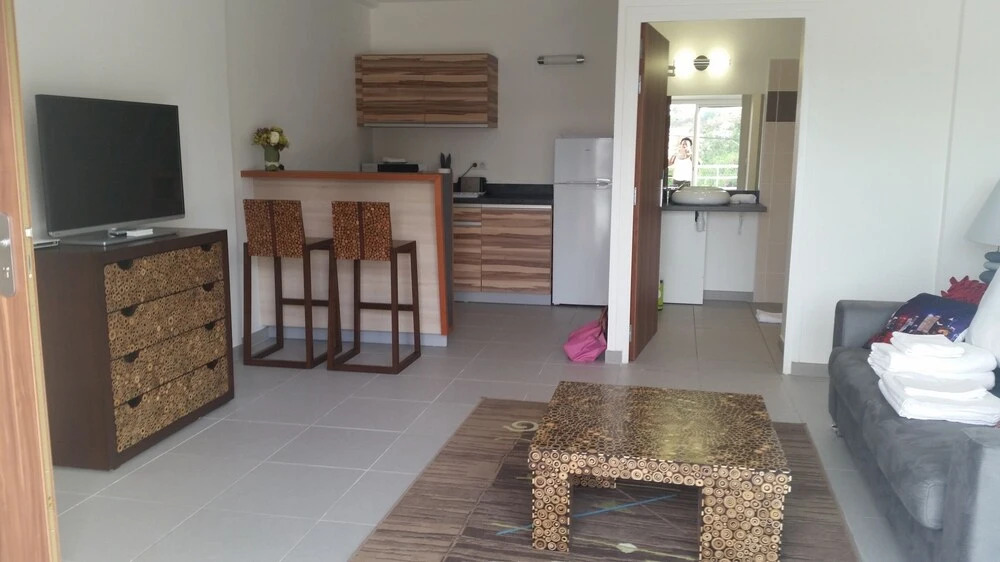 Studio in Saint-françois, With Wonderful City View, Balcony and Wifi -