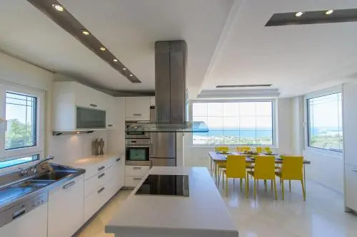 Villa Infinity