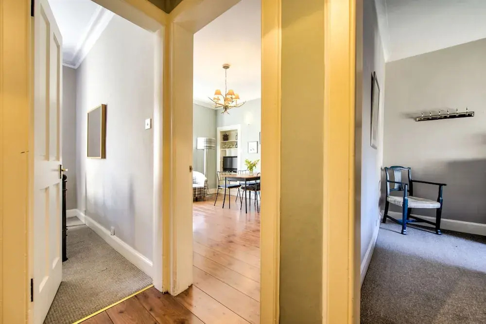 Beautiful, Historic Georgian 4 bed house: Heart of the City