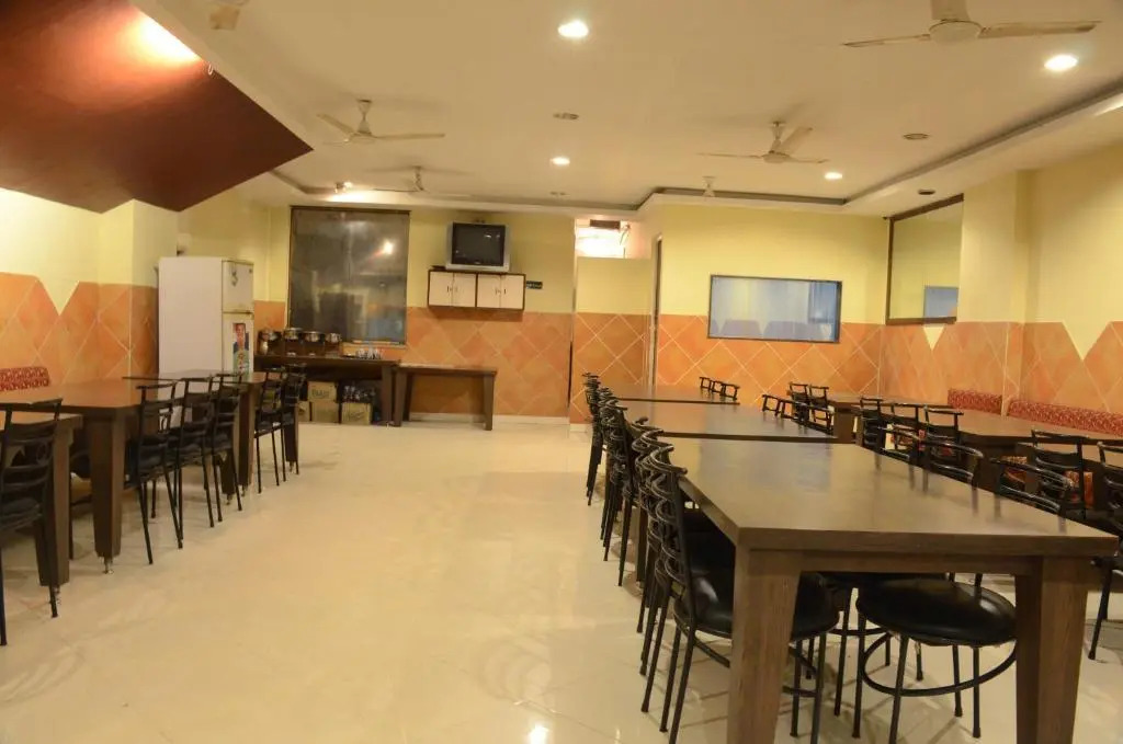 Hotel Savera