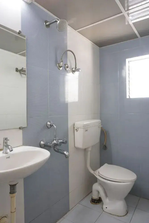 Hotel Pavitra