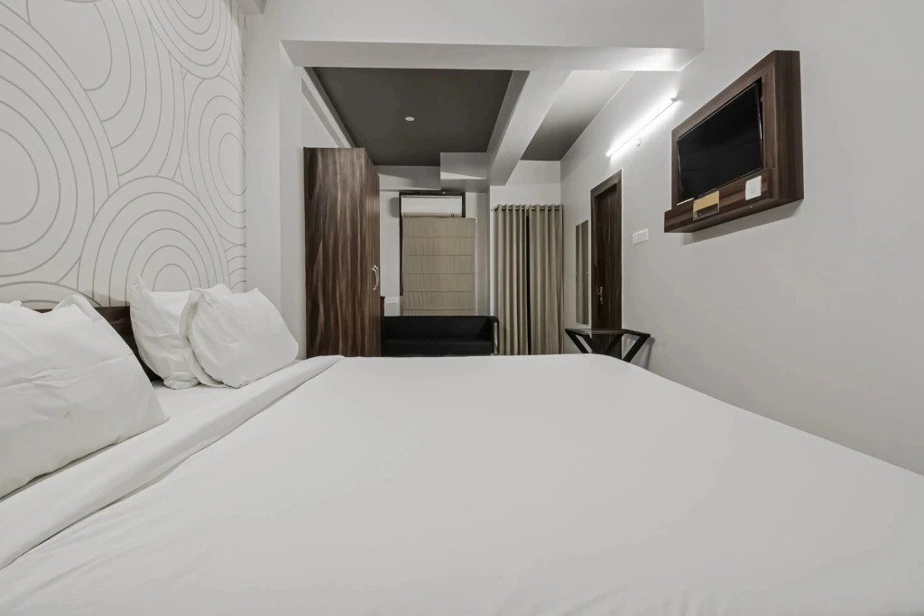 OYO 40963 Townhouse 404 Vidya Vihar