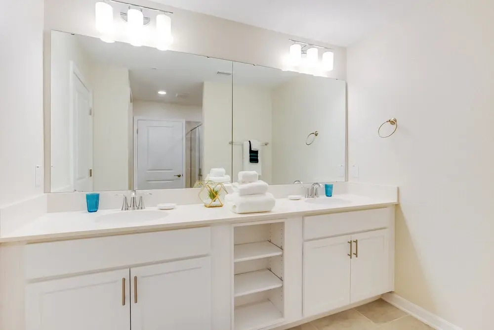3 Bedroom Condo @ Storey Lake