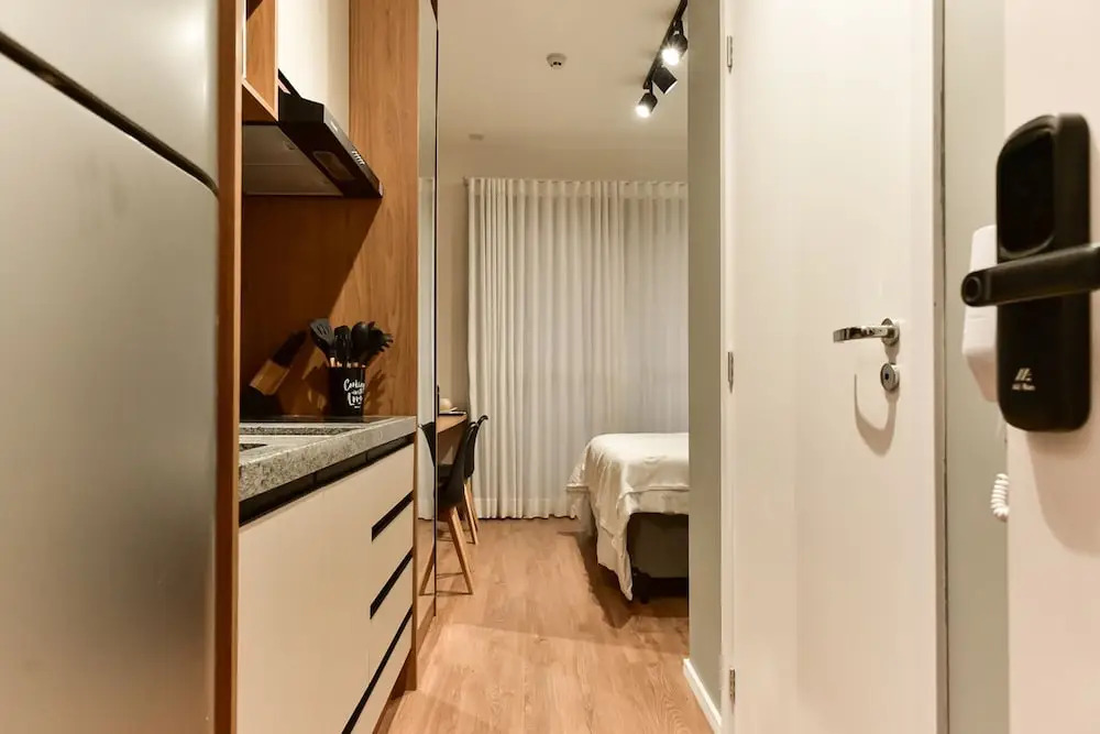 Studio Moderno c Academia a 800m do Metr Brooklin