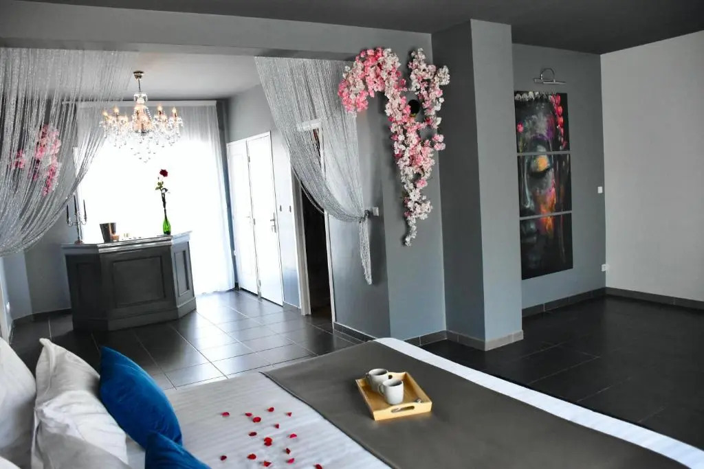 Luxury & Love - Indoor Swimming Pool & Cinema Room