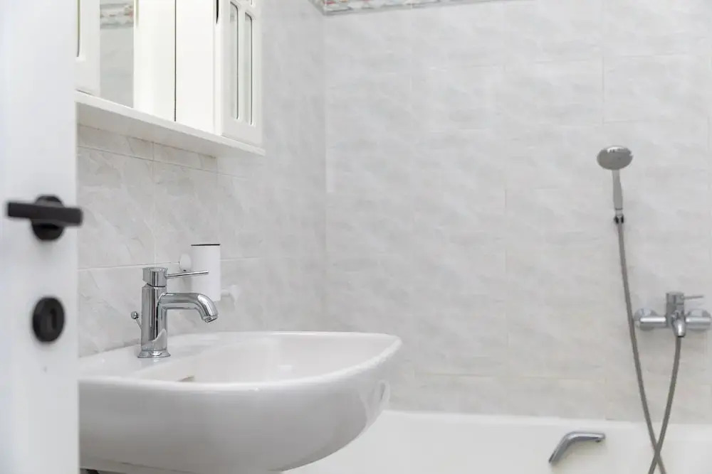 Manouk s - Two Bedroom Apartment