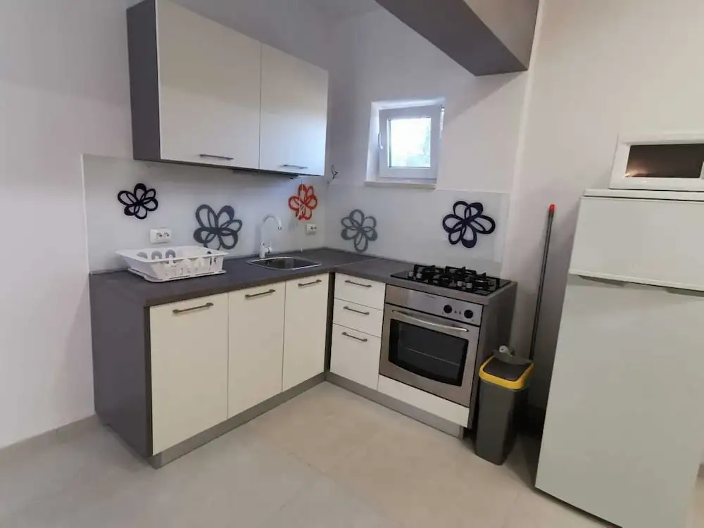 Boutique Apartment in Pirovac With Terrace