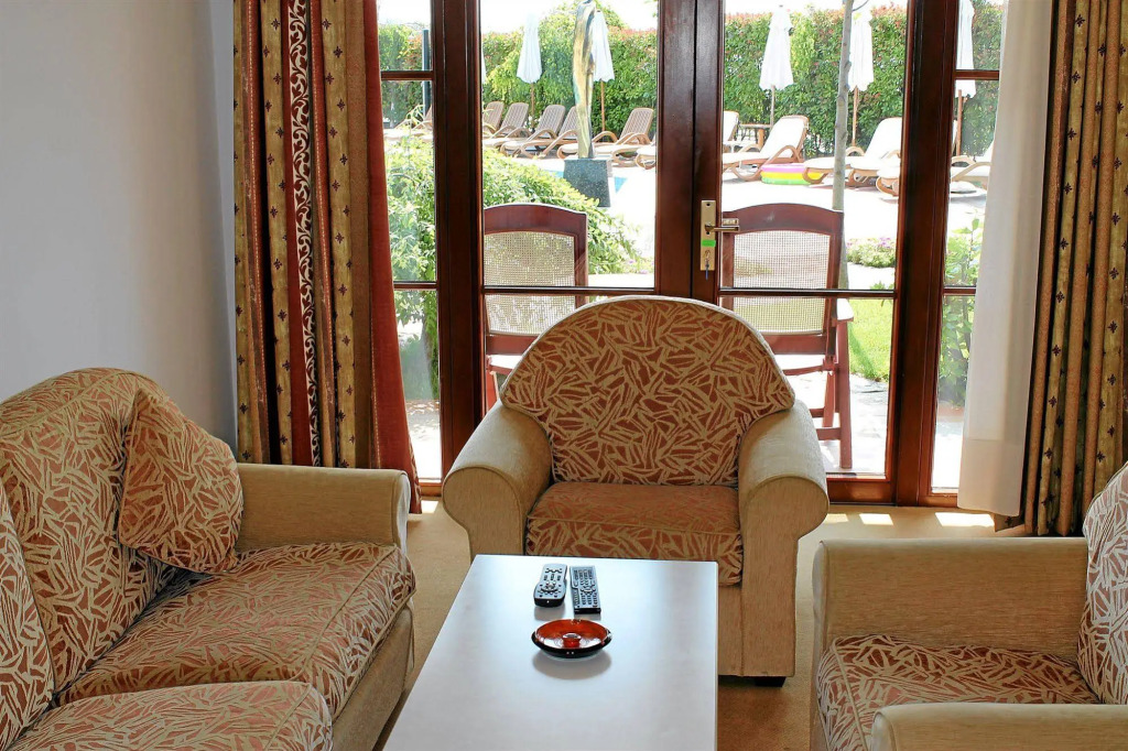 Helena VIP Villas and Suites - Half Board
