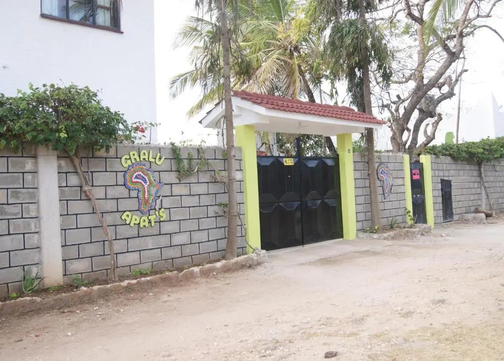 Luciano & Grace Apartments