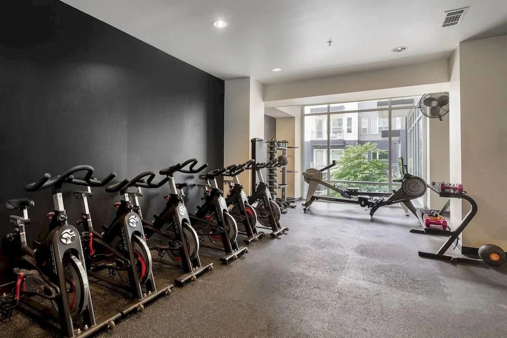 Landing Furnished Apartments - Old East