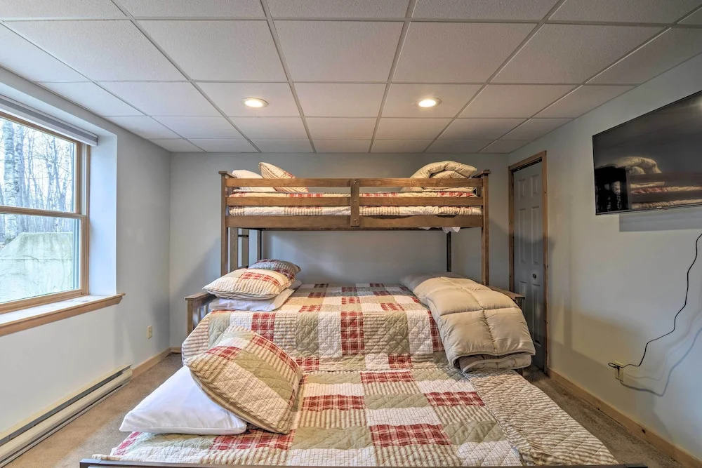 Secluded Gaylord Cabin w/ Deck, Fire Pit & Grill!