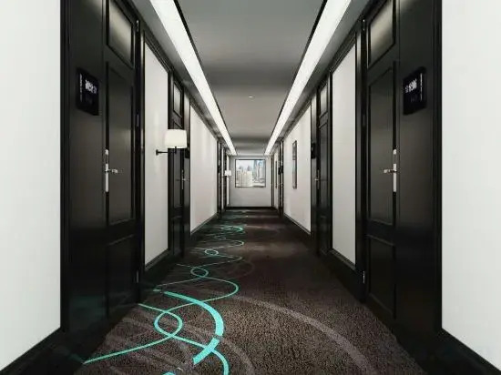 Xana Hotelle Hotel (Shijiazhuang Railway Station East Square Subway Station)