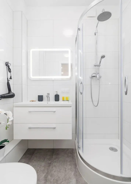 Plac Zbawiciela Comfortable Apartment
