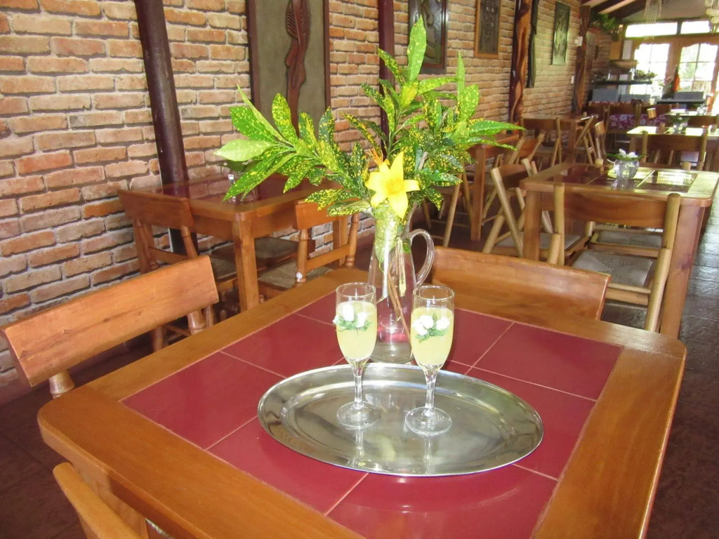 Mataveri Inn
