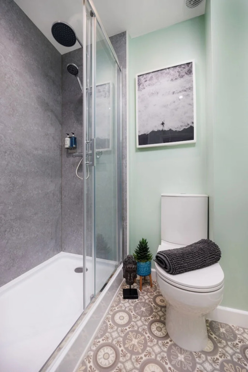 Central Plymouth 2Bed Apartment-Sleeps 4