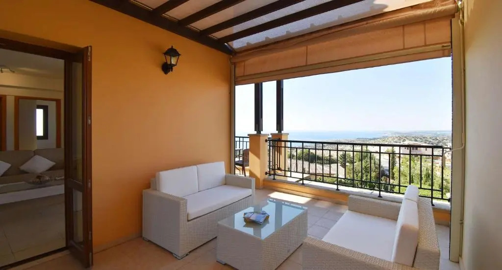 1 bedroom Apartment Pyrgos with beautiful sea and sunset views, Aphrodite Hills Resort