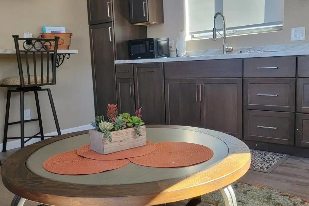 Serene New Build,1 bdrm guesthouse in Red Rock Country in W. Sedona