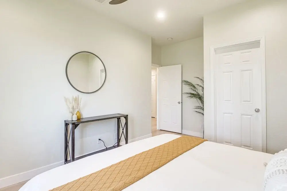 Indio Oasis w/ Heated Saltwater Pool + Hot Tub!
