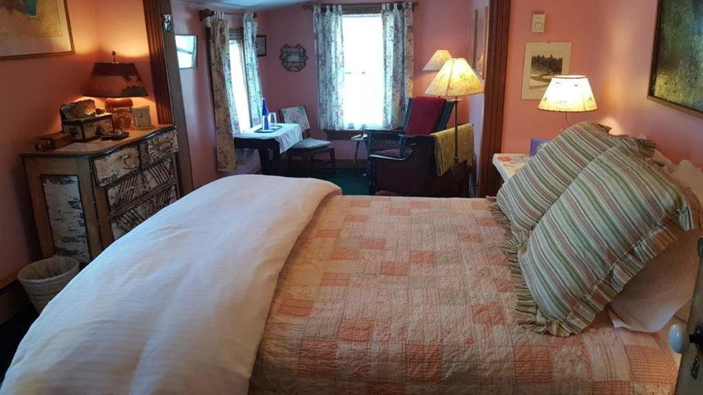 Paradox Lodge & Cedar Lodge