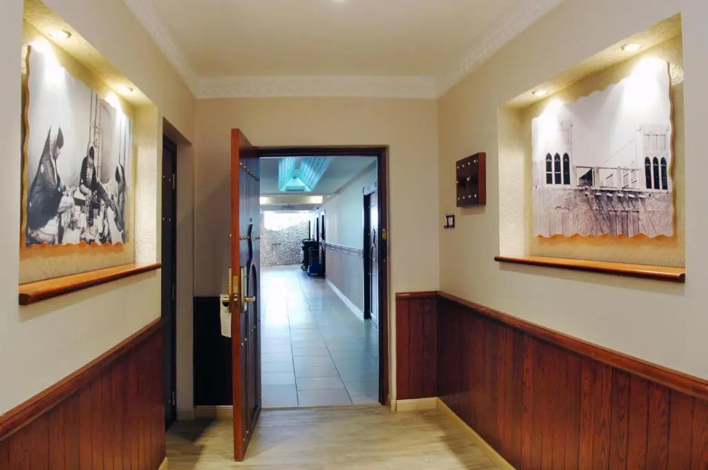 Al Liwan Suites