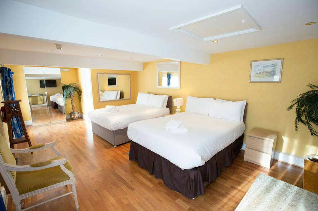 The Peacock Townhouse Hotel Kenilworth - Warwick