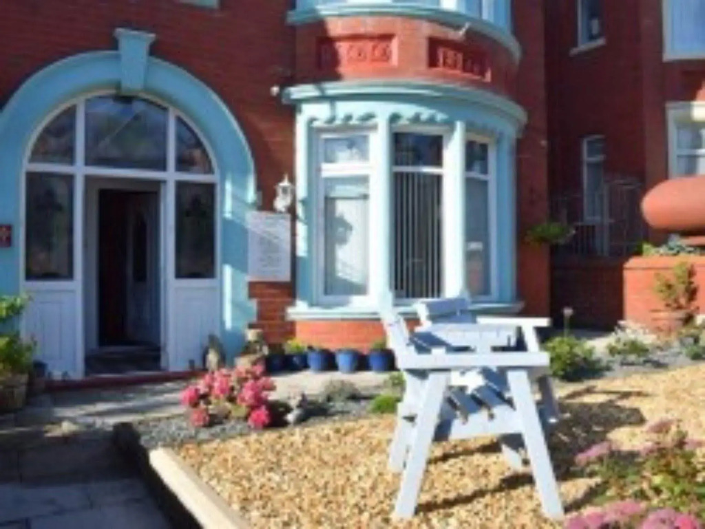 The Grosvenor View - Guest House