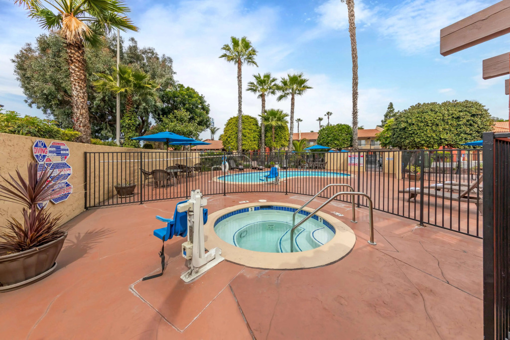 Best Western Americana Inn