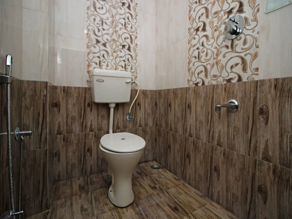 Hotel AGC By OYO Rooms