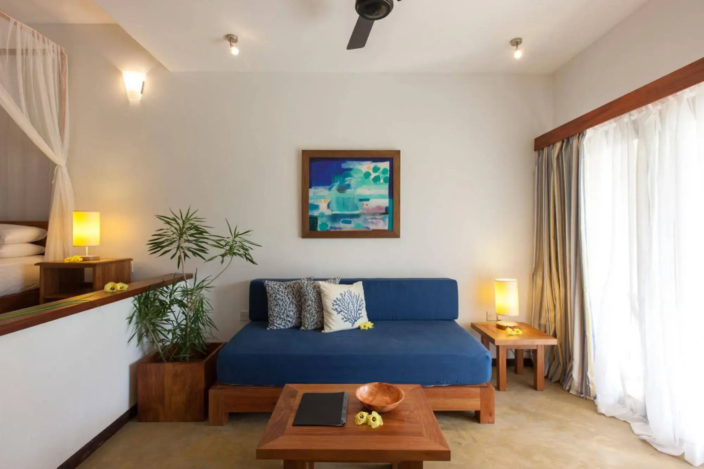 LHirondelle Self Catering Guest House