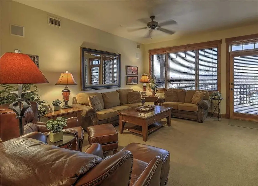 5203 Emerald Lodge, Trappeur's Crossing Apartment 4