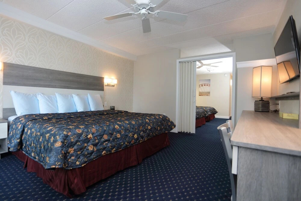 Adventurer Oceanfront Inn