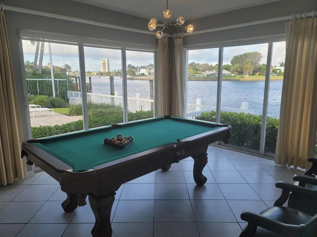 WaterFront 4BR 3B,Intercoastal,Pool,5 min walk to beach-7