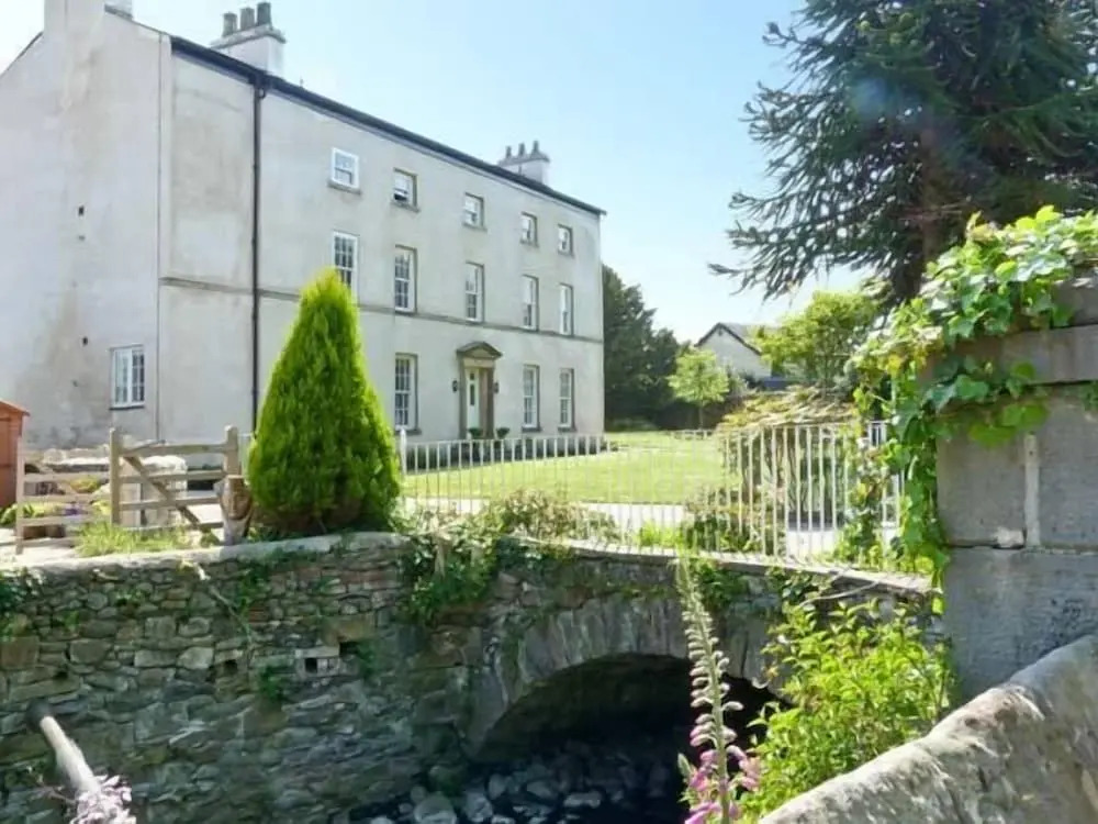 2 Cark House
