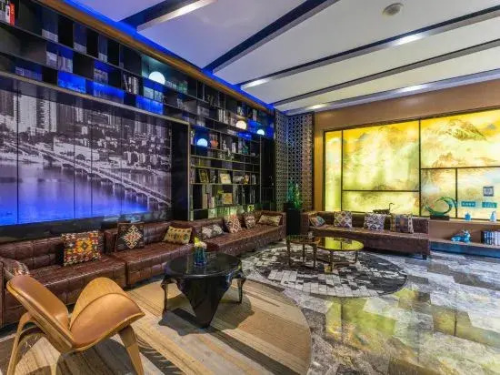 Le Hotel