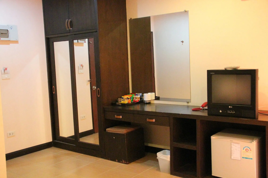 Baan Vor. Sumongkol Service Apartment