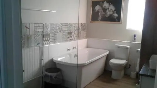 Point Village Accommodation - Beach Club 307