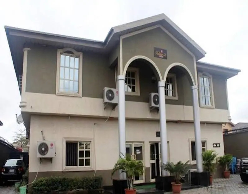 Halima Suites