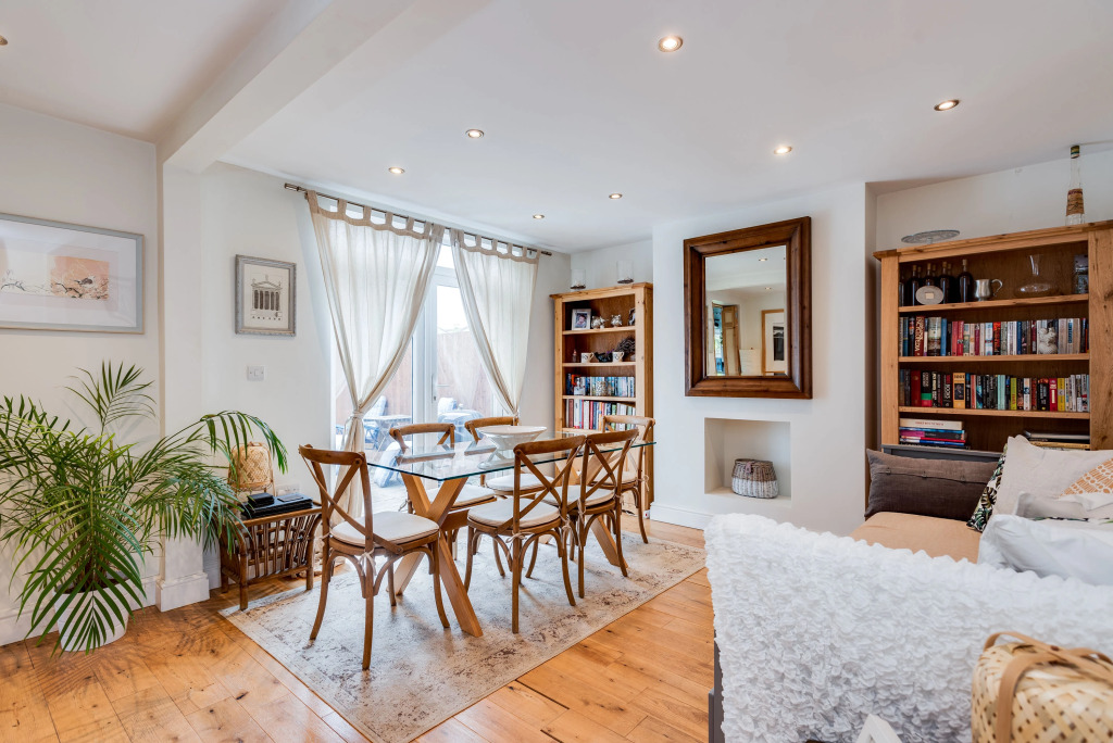 Orchard - 3 Bedroom House Headington & parking & garden