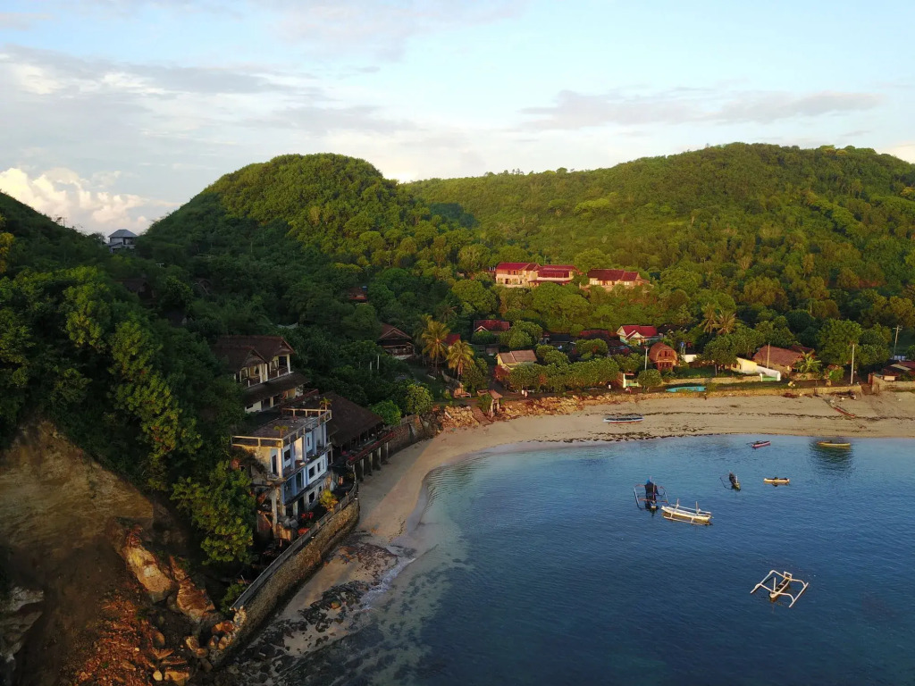 Bruce's Hideout Lombok