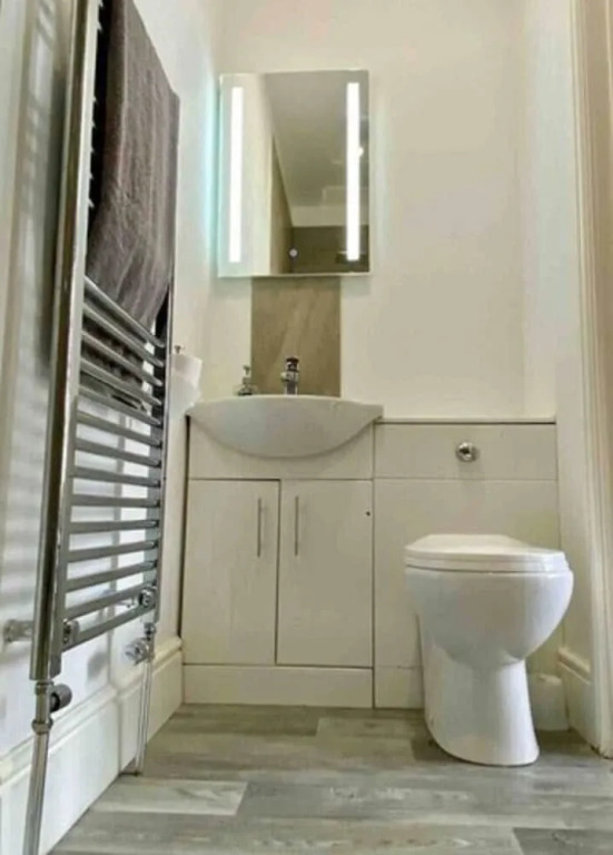 Hillcrest Studio Apartments
