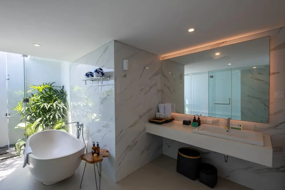 Alami Luxury Villa