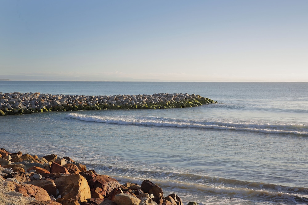 Seaside Shalom Apartment - Ocean Views