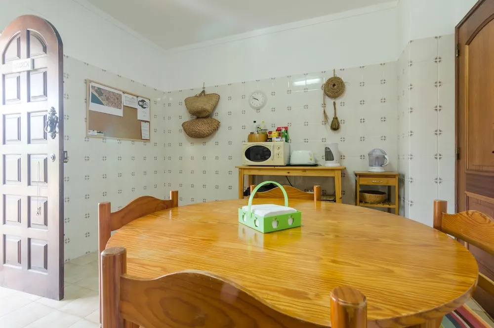 Quinta do Paraíso - Private Rooms with Ensuite Bathrooms