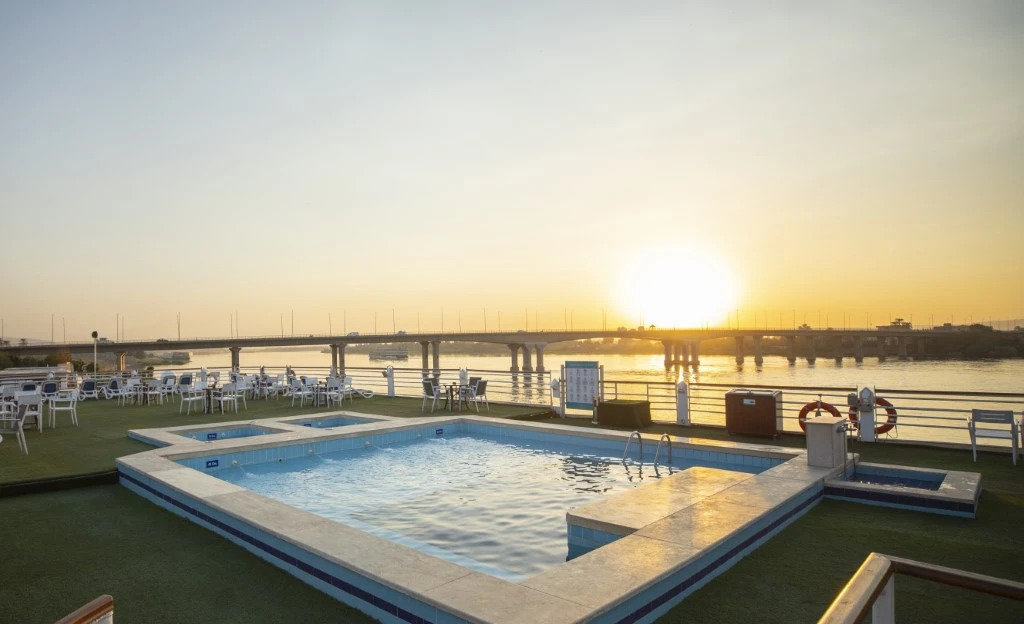 MS. Semiramis l Nile cruise