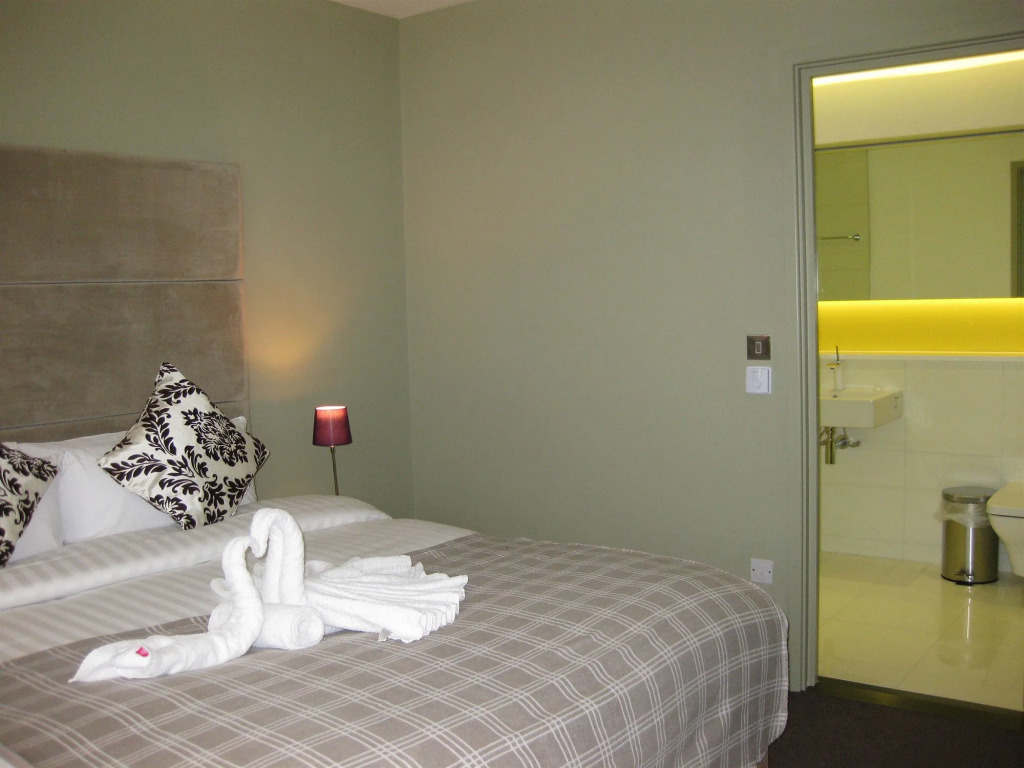 Axiom Park Hotel
