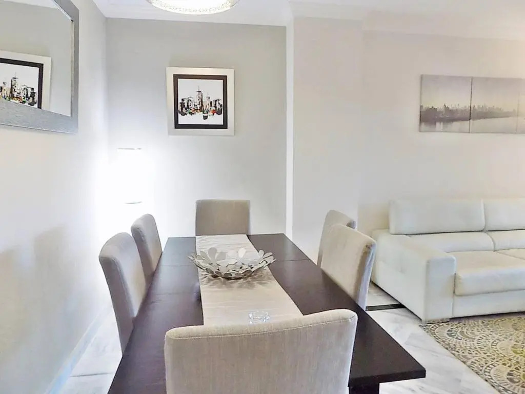 Family Friendly Ground Floor 2 bedroom Dama de Noche RDR200