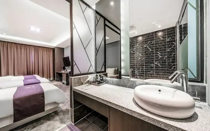 Rosabell Hotel