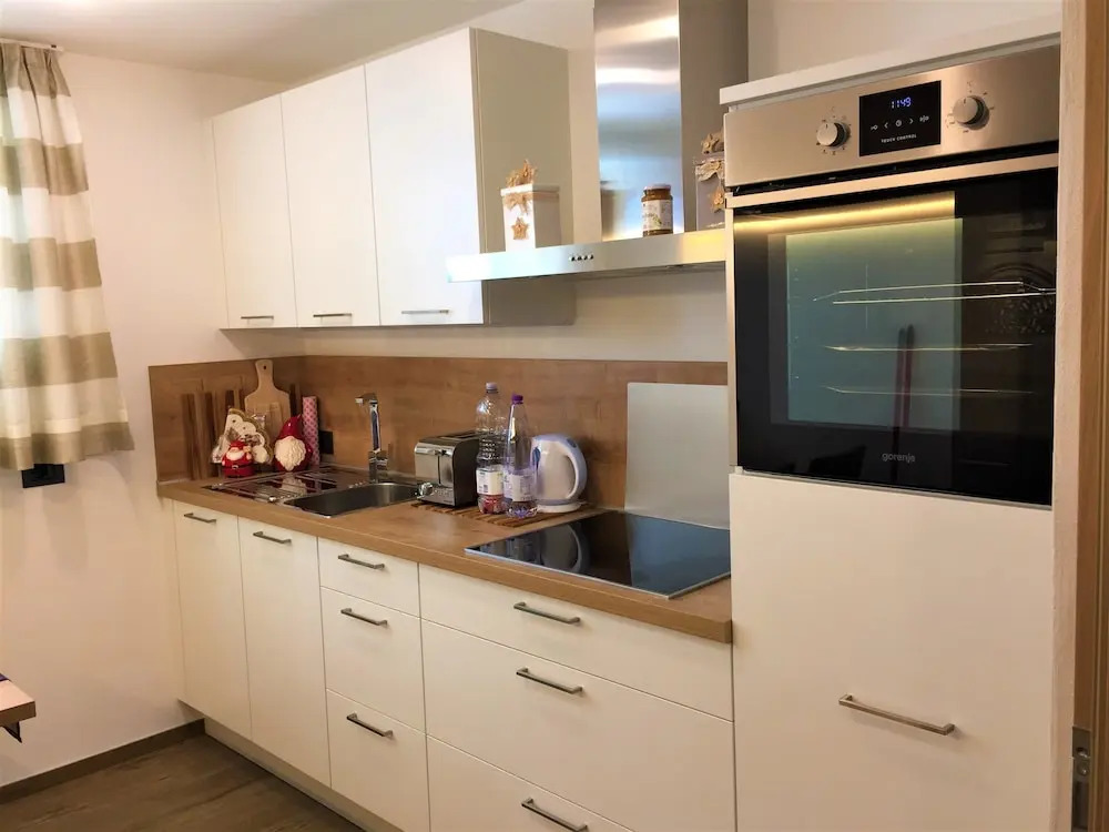 Apartment 4 Holiday - Apartment Aika
