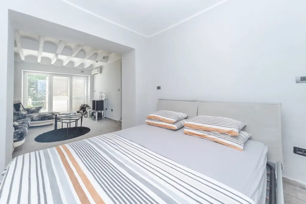 Studio Mediteranska Street
