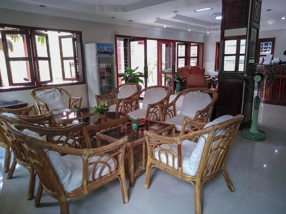Damnak Riverside Hotel
